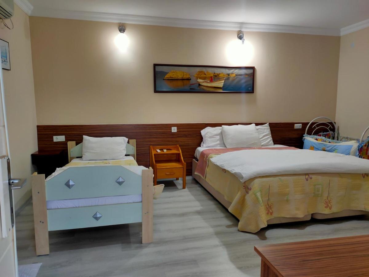 เซลีนส์ แพนซียอน Hotel Kapikiri ภายนอก รูปภาพ